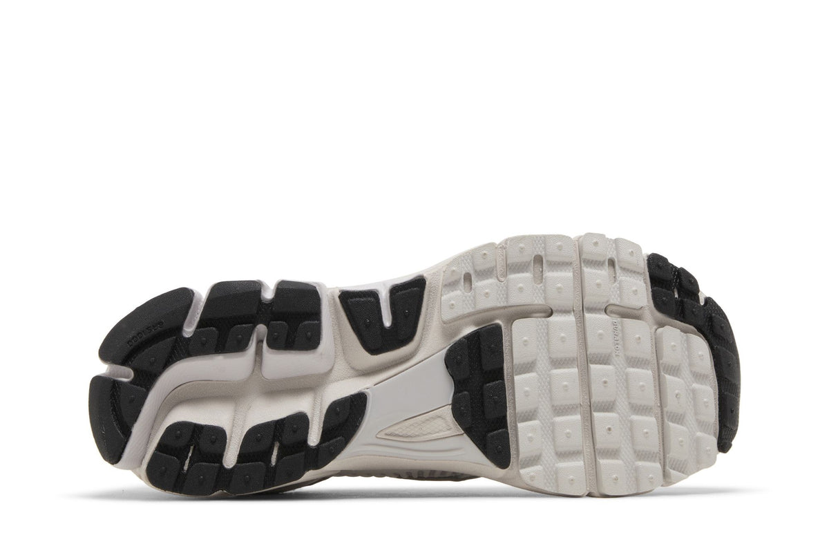 Nike Zoom Vomero 5 White Vast Grey (Women's) sneaker afbeelding 4 - stylecode FQ7079-100