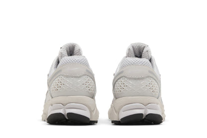 Nike Zoom Vomero 5 White Vast Grey (Women's) sneaker afbeelding 6 - stylecode FQ7079-100