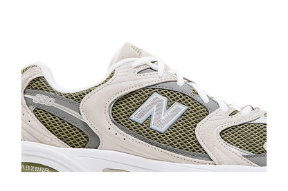 New Balance 530 Dark Olivine sneaker afbeelding 2 - stylecode MR530GA