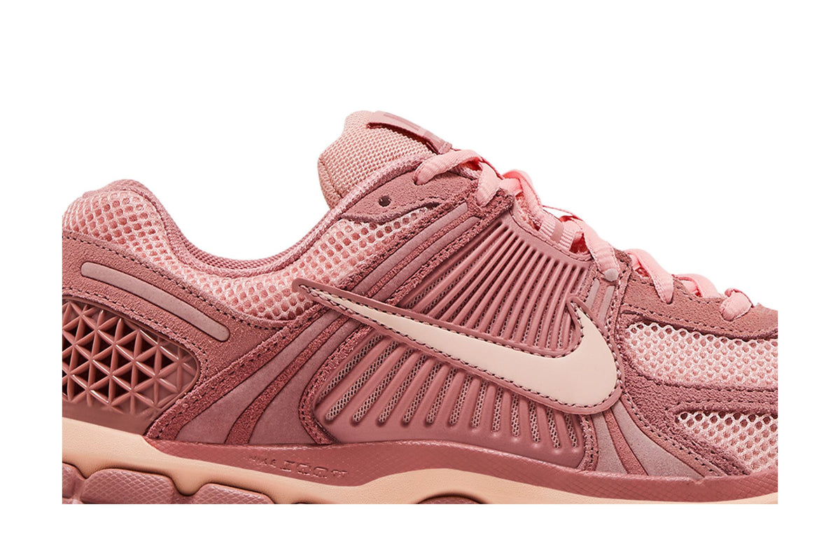 Nike Zoom Vomero 5 Red Stardust sneaker afbeelding 2 - stylecode HF1553-600