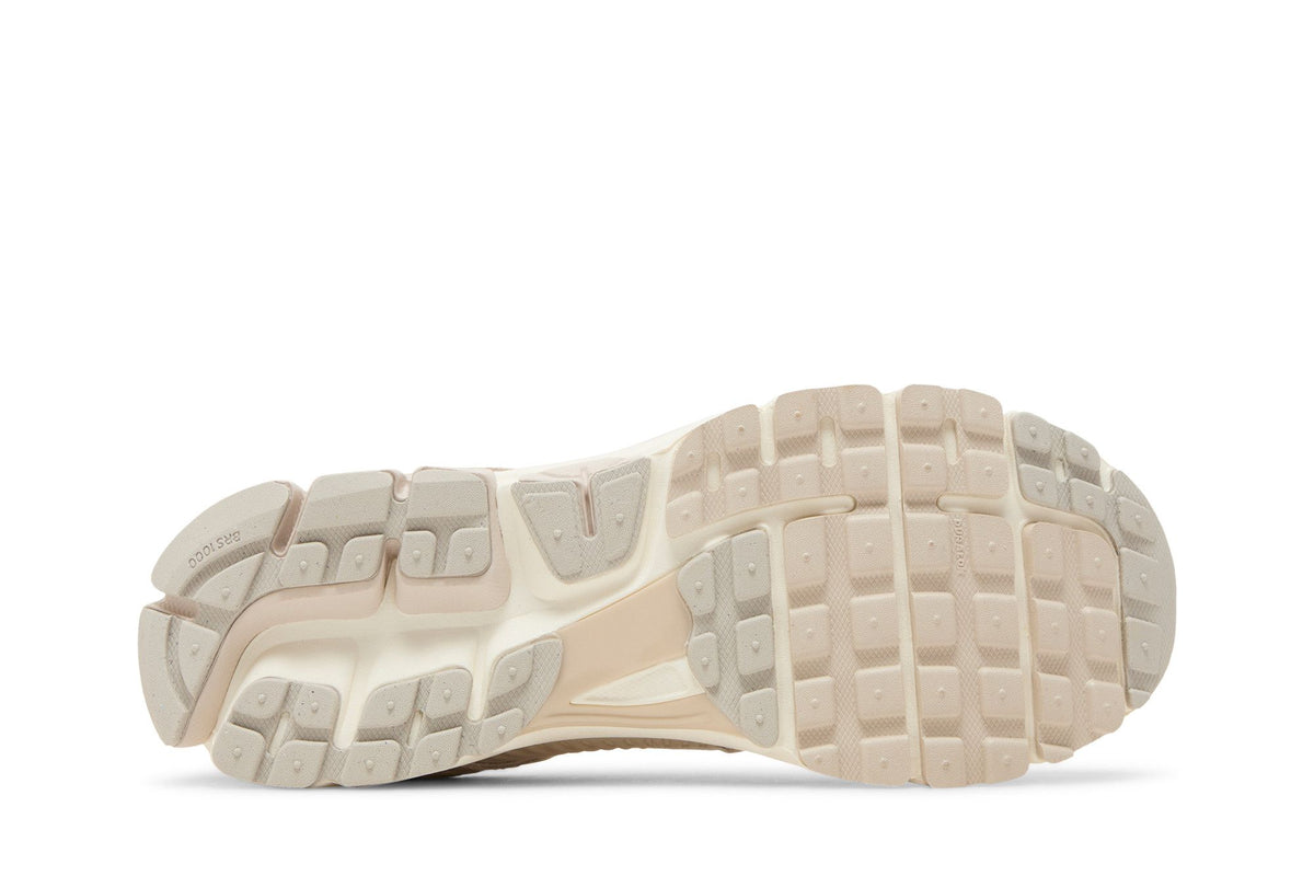 Nike Zoom Vomero 5 Light Orewood Brown sneaker afbeelding 4 - stylecode HF1553-100