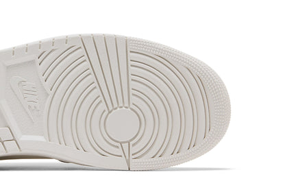 Jordan 1 Low Method of Make Sail Metallic Gold (Women's) sneaker afbeelding 5 - stylecode FN5032-100