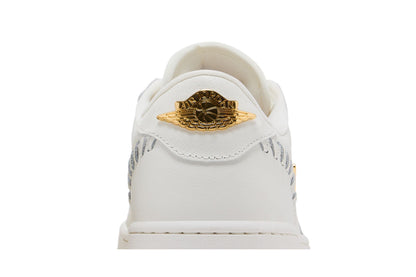 Jordan 1 Low Method of Make Sail Metallic Gold (Women's) sneaker afbeelding 7 - stylecode FN5032-100