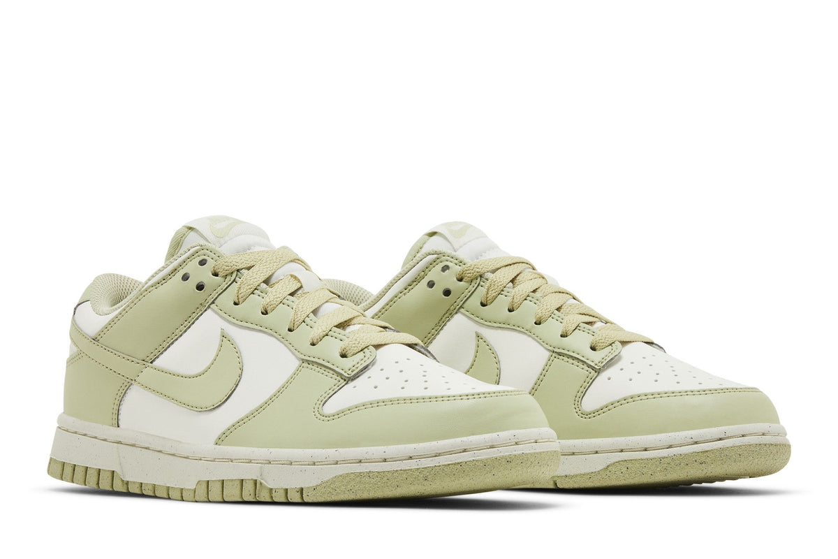 Nike Dunk Low Next Nature Olive Aura (Women's) sneaker afbeelding 8 - stylecode HF5384-300