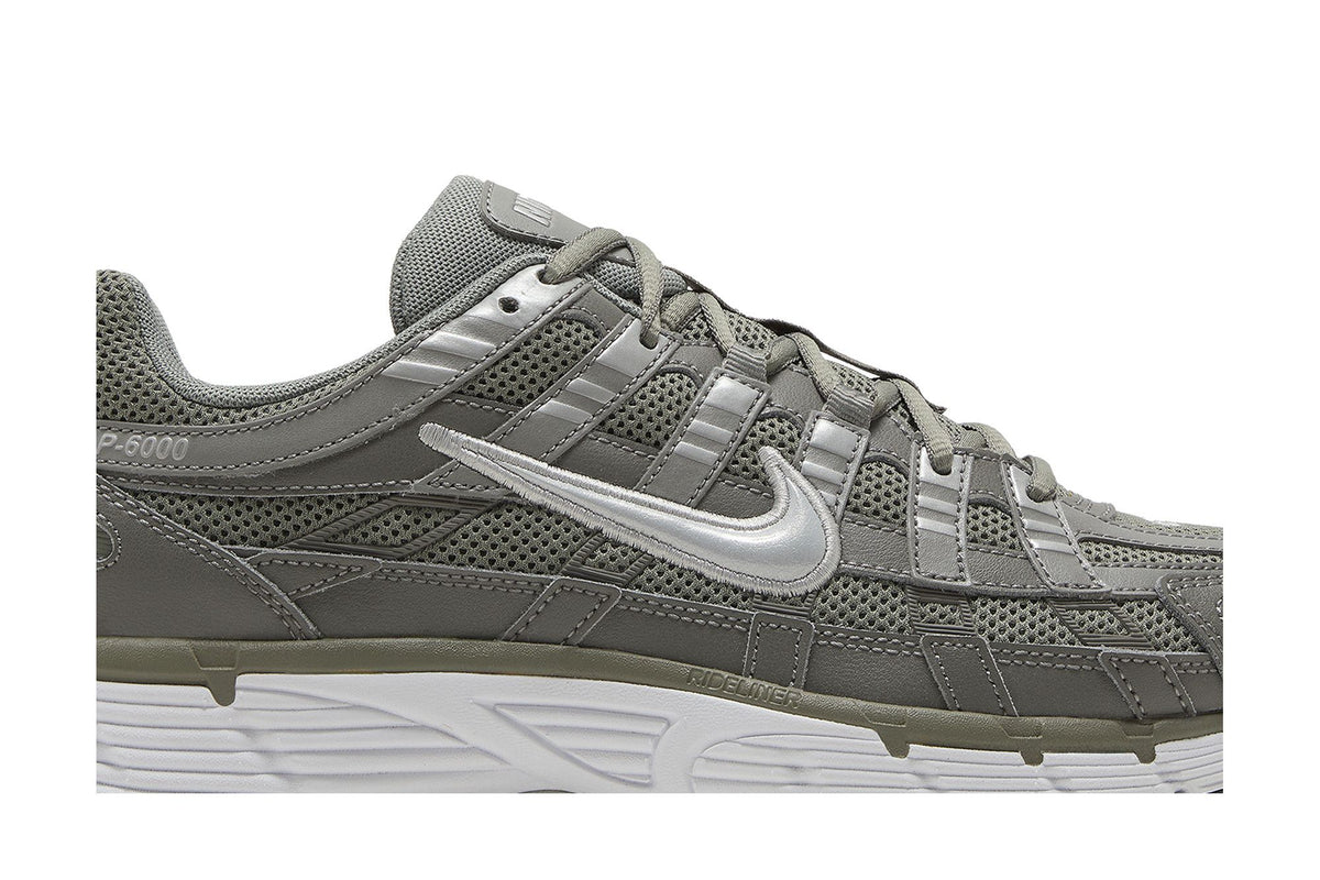 Nike P-6000 Dark Stucco sneaker afbeelding 2 - stylecode CD6404-017