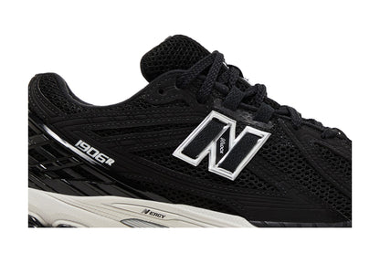 New Balance 1906R Jet Black White sneaker afbeelding 2 - stylecode M1906RFB