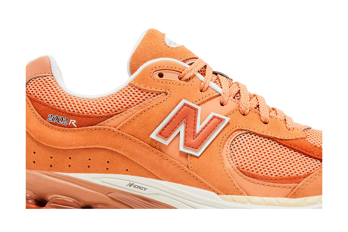 New Balance 2002R Copper sneaker afbeelding 2 - stylecode M2002RFJ