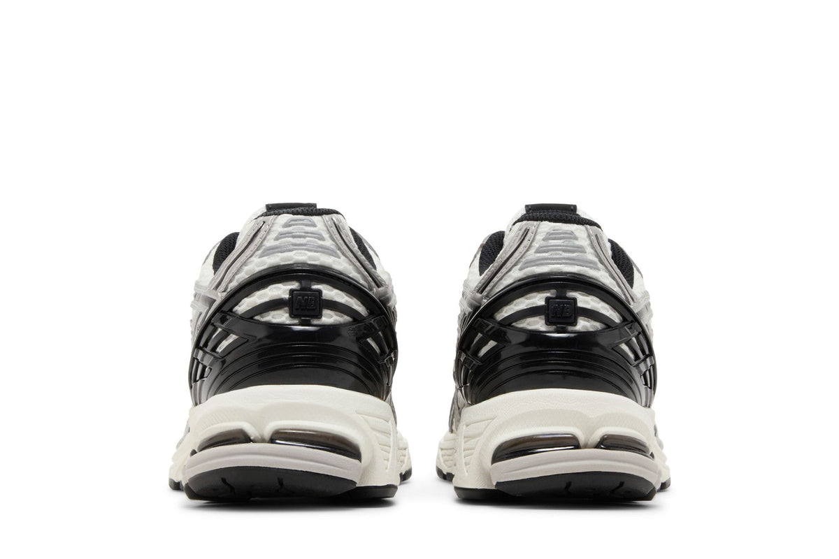 New Balance 1906R Silver Black sneaker afbeelding 6 - stylecode M1906RER