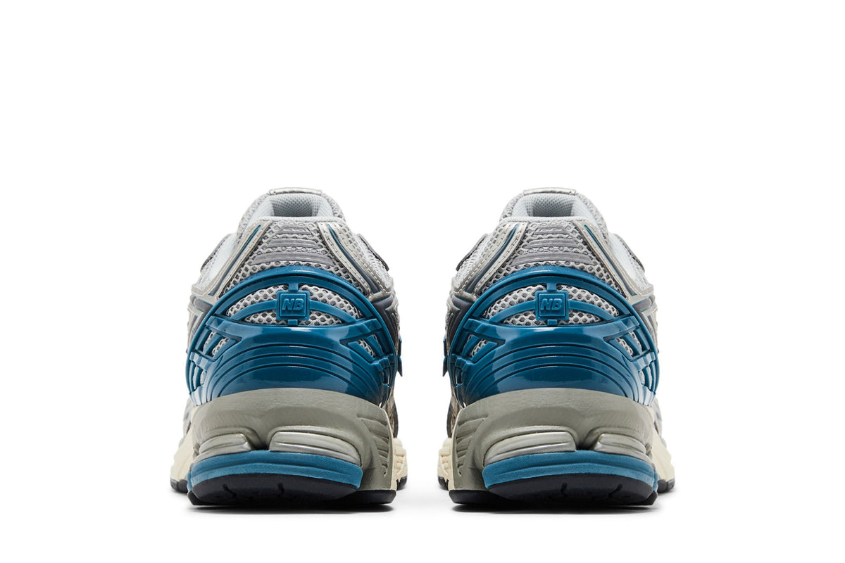New Balance 1906R Silver Metallic Terrarium sneaker afbeelding 6 - stylecode M1906REO
