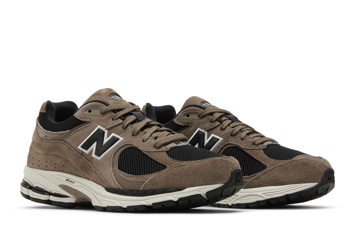 New Balance 2002R Driftwood Black sneaker afbeelding 8 - stylecode M2002RTJ