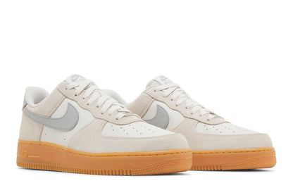Nike Air Force 1 Low '07 LV8 Phantom Light Smoke Gum sneaker afbeelding 8 - stylecode FQ8714-002