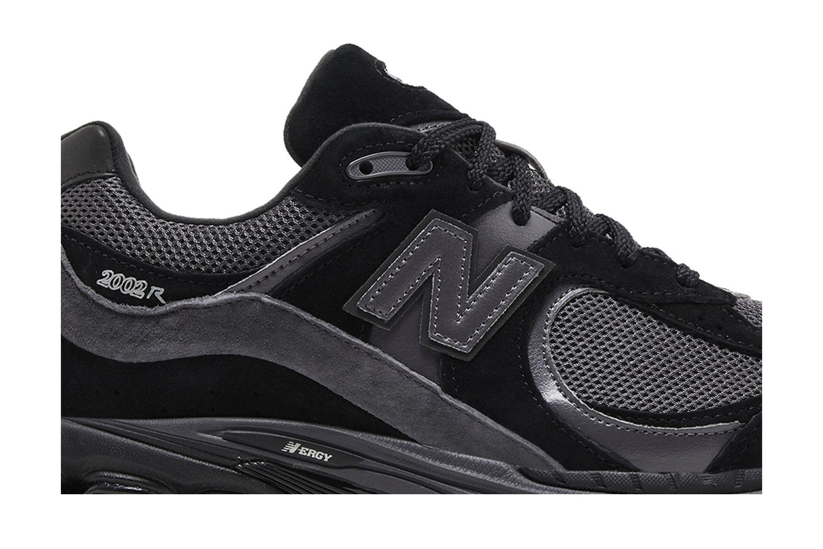 New Balance 2002R Black Dark Grey sneaker afbeelding 2 - stylecode M2002RBL