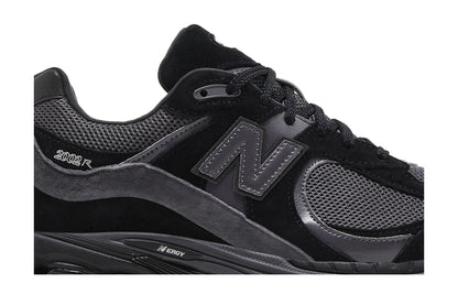 New Balance 2002R Black Dark Grey sneaker afbeelding 2 - stylecode M2002RBL