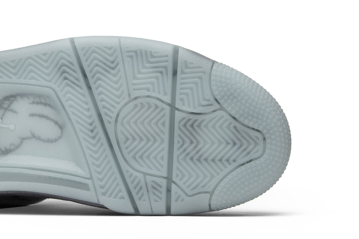 Jordan 4 Retro Kaws sneaker afbeelding 5 - stylecode 930155-003
