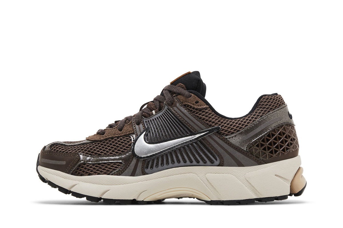 Nike Zoom Vomero 5 Baroque Brown (Women's) sneaker afbeelding 3 - stylecode FN6742-201