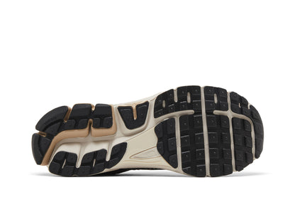 Nike Zoom Vomero 5 Baroque Brown (Women's) sneaker afbeelding 4 - stylecode FN6742-201