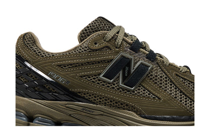 New Balance 1906R Olive Black sneaker afbeelding 2 - stylecode M1906RFD