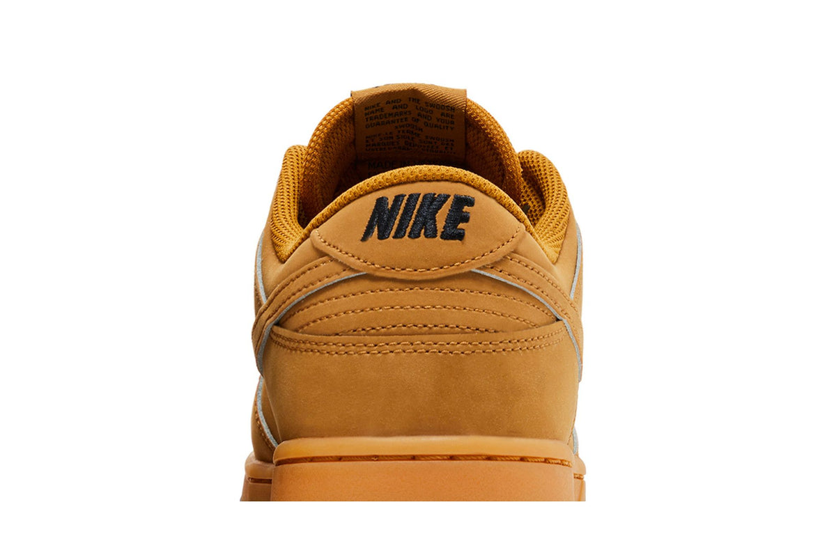 Nike Dunk Low Retro SE Wheat Gum sneaker afbeelding 7 - stylecode HQ1932-700