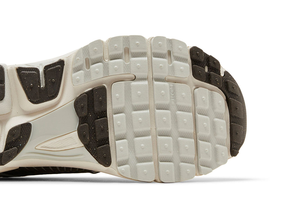 Nike Zoom Vomero 5 Light Bone Ironstone (Women's) sneaker afbeelding 5 - stylecode HM9657-001
