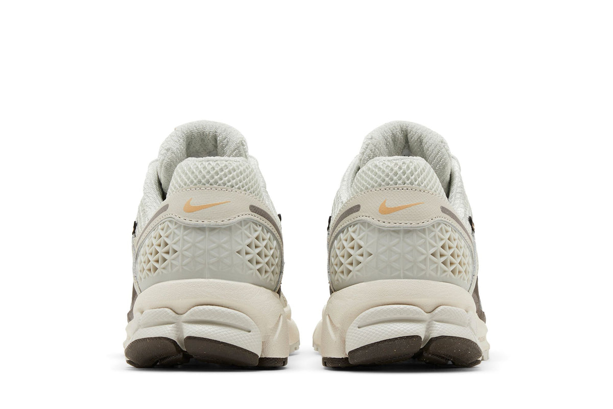 Nike Zoom Vomero 5 Light Bone Ironstone (Women's) sneaker afbeelding 6 - stylecode HM9657-001