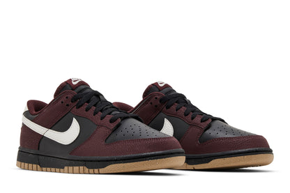Nike Dunk Low Next Nature Burgundy Crush Black (Women's) sneaker afbeelding 8 - stylecode HM9658-600