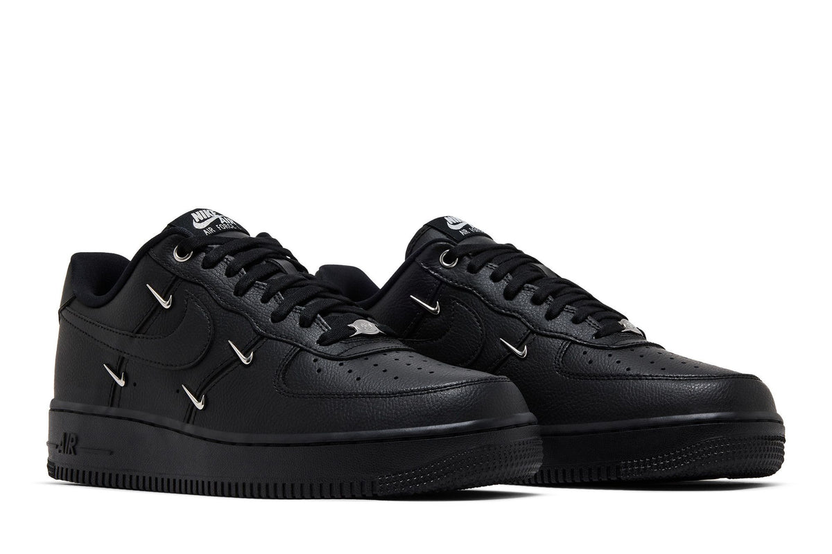 Nike Air Force 1 Low '07 LX Black Silver Mini Swoosh (Women's) sneaker afbeelding 8 - stylecode HQ1180-001