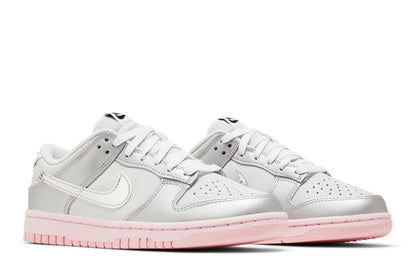 Nike Dunk Low LX Metallic Silver Pink Foam (Women's) sneaker afbeelding 8 - stylecode HM3698-006