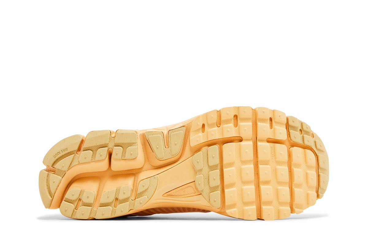 Nike Zoom Vomero 5 Celestial Gold sneaker afbeelding 4 - stylecode HF5493-200