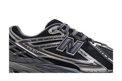 New Balance 1906R Phantom Dark Grey Metallic Silver sneaker afbeelding 2 - stylecode M1906RES