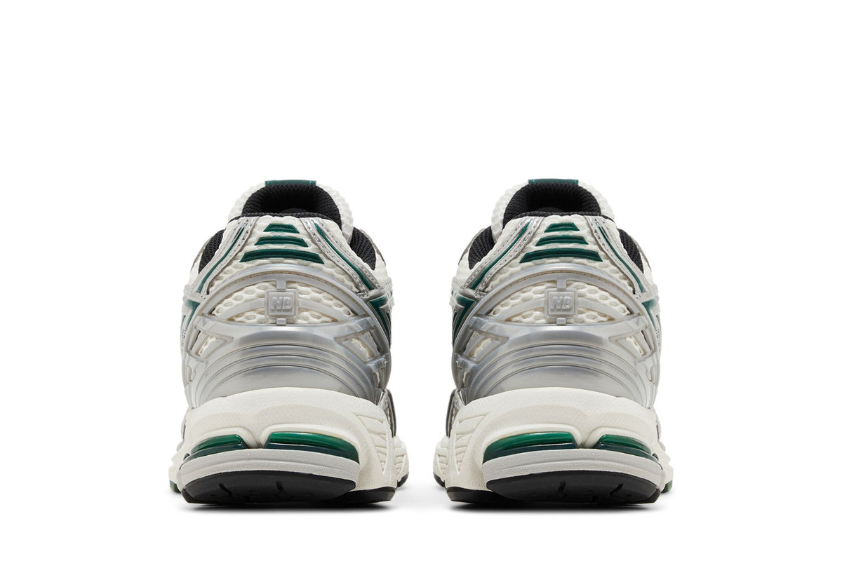 New Balance 1906R Silver Metallic Nightwatch Green sneaker afbeelding 6 - stylecode M1906REU