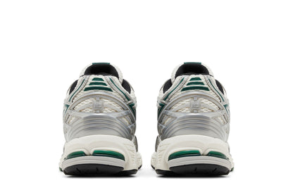 New Balance 1906R Silver Metallic Nightwatch Green sneaker afbeelding 6 - stylecode M1906REU
