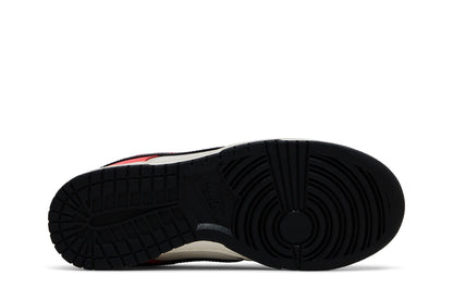 Nike Dunk Low Black Toe Bright Crimson (Women's) sneaker afbeelding 4 - stylecode HQ3423-635