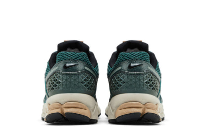 Nike Zoom Vomero 5 Vintage Green Light Orewood Brown Hemp Chrome (Women's) sneaker afbeelding 6 - stylecode FN6742-300