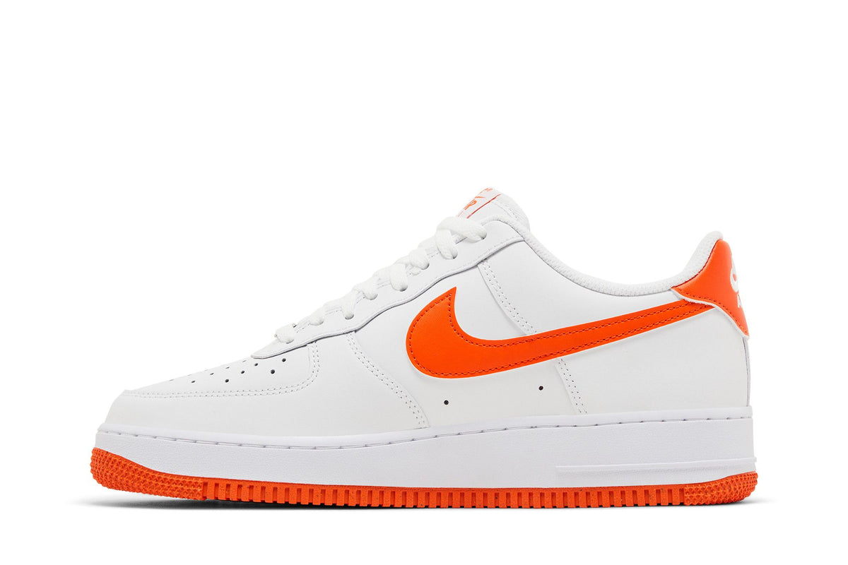 Nike Air Force 1 Low '07 Safety Orange sneaker afbeelding 3 - stylecode FJ4146-109