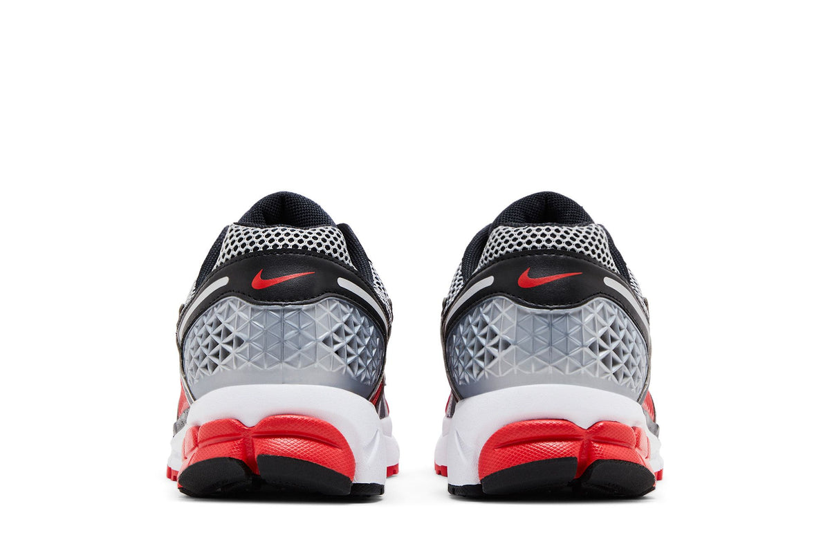 Nike Zoom Vomero 5 Metallic Silver University Red sneaker afbeelding 6 - stylecode HV0926-095