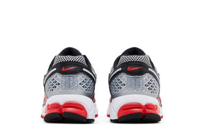 Nike Zoom Vomero 5 Metallic Silver University Red sneaker afbeelding 6 - stylecode HV0926-095