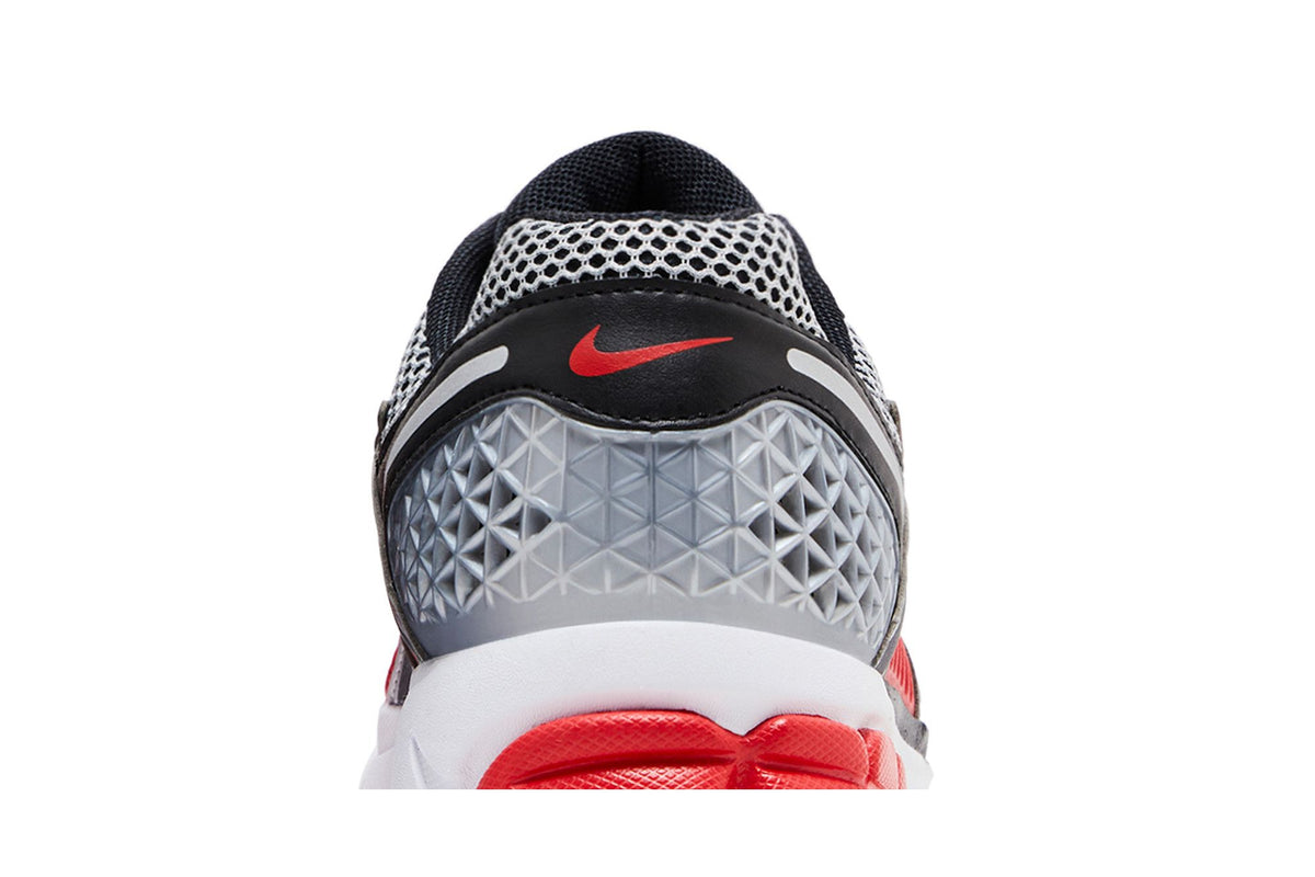 Nike Zoom Vomero 5 Metallic Silver University Red sneaker afbeelding 7 - stylecode HV0926-095