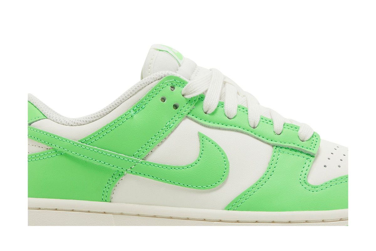 Nike Dunk Low Green Strike (Women's) sneaker afbeelding 2 - stylecode HV0842-133