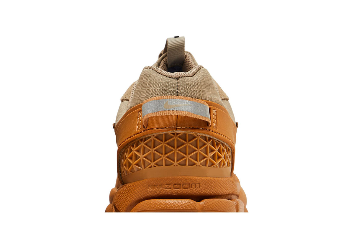 Nike Zoom Vomero 5 Roam Flax (Women's) sneaker afbeelding 7 - stylecode HQ2181-200