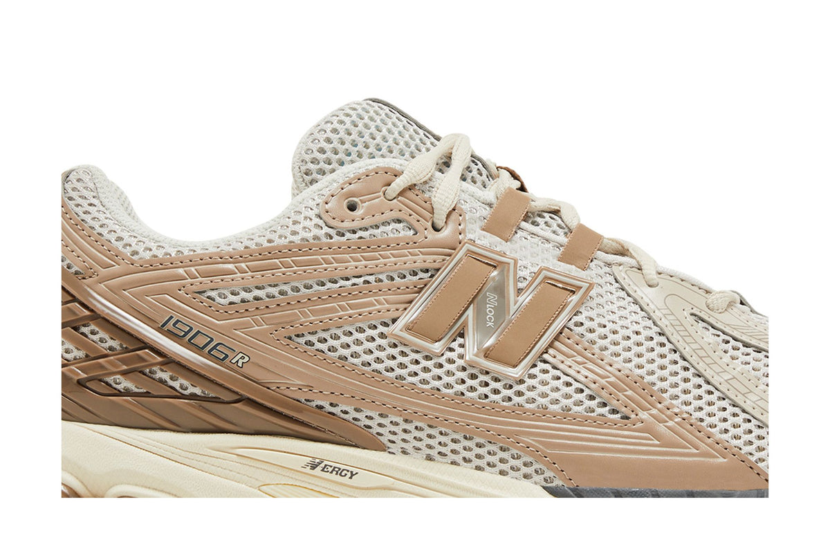 New Balance 1906R Cream Beige Vachetta sneaker afbeelding 2 - stylecode M1906RZB
