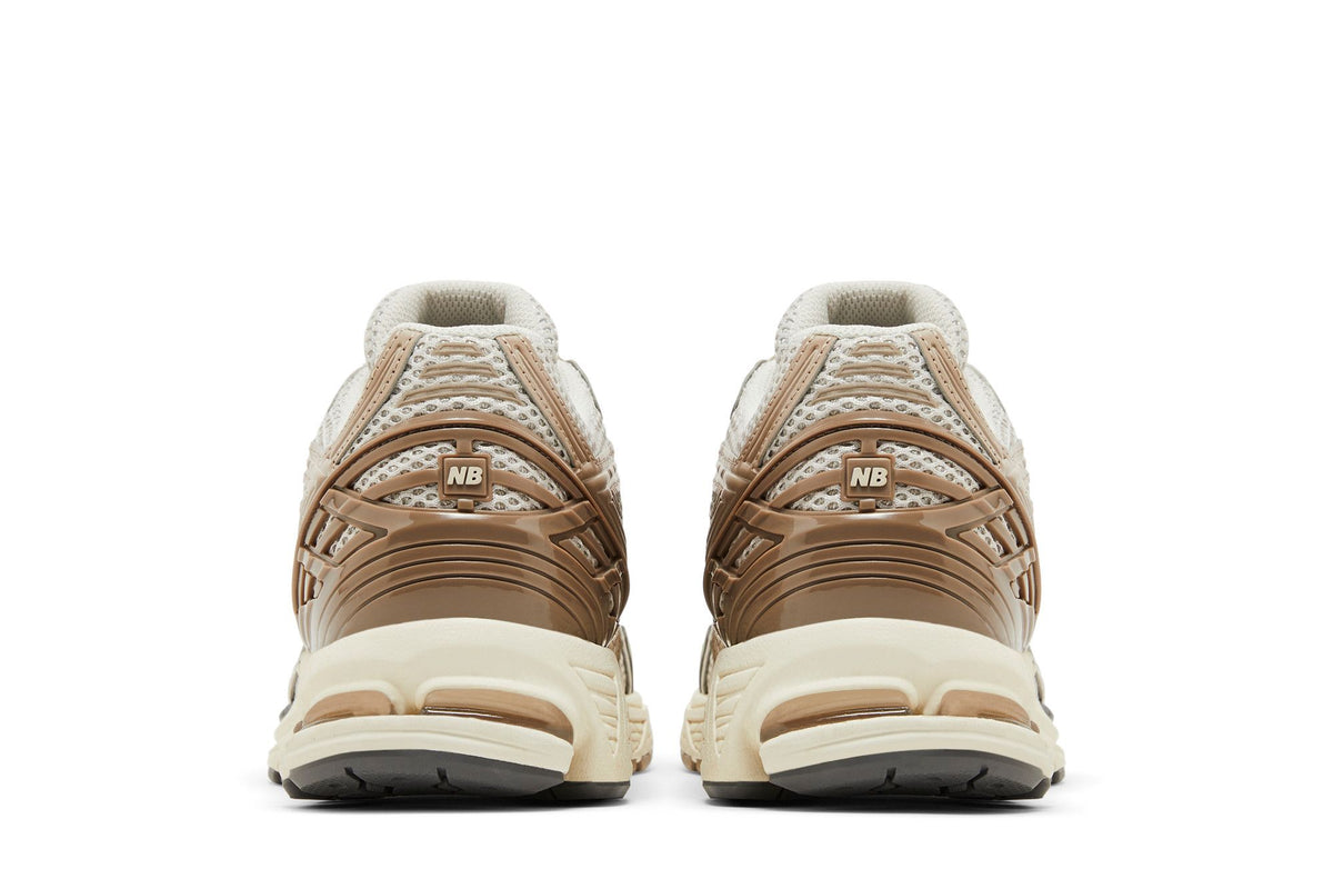 New Balance 1906R Cream Beige Vachetta sneaker afbeelding 6 - stylecode M1906RZB