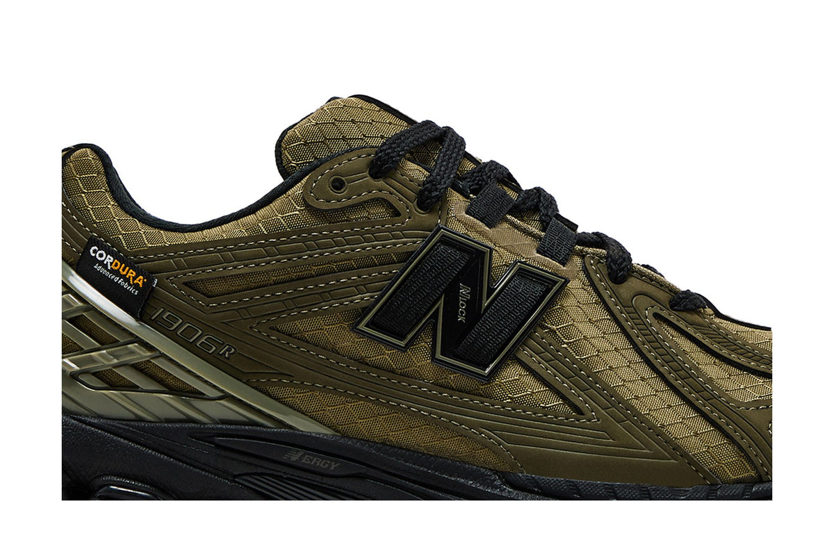 New Balance 1906R Cordura Dark Camo Green sneaker afbeelding 2 - stylecode M1906RWA