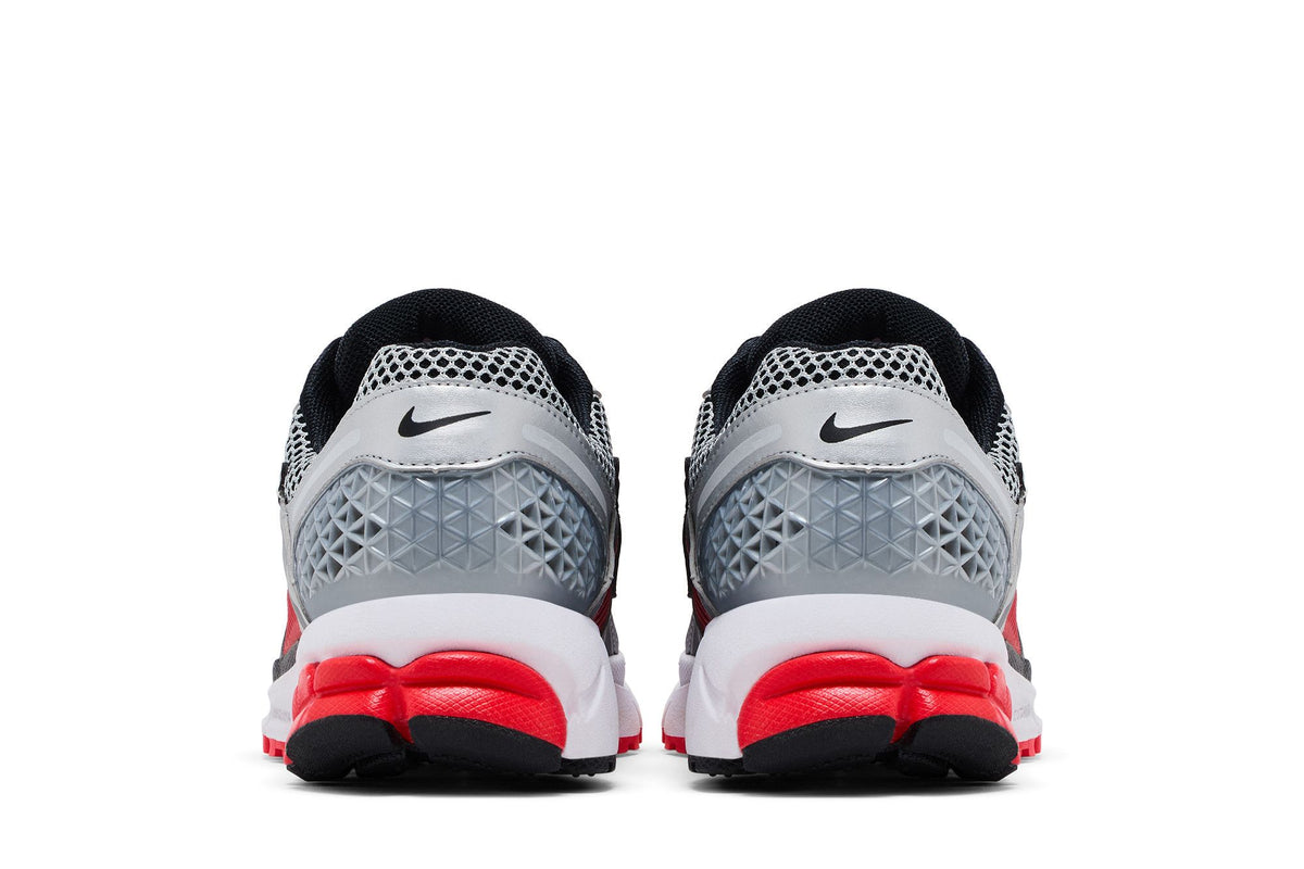 Nike Zoom Vomero 5 Bright Crimson Metallic Silver sneaker afbeelding 6 - stylecode FJ4151-005