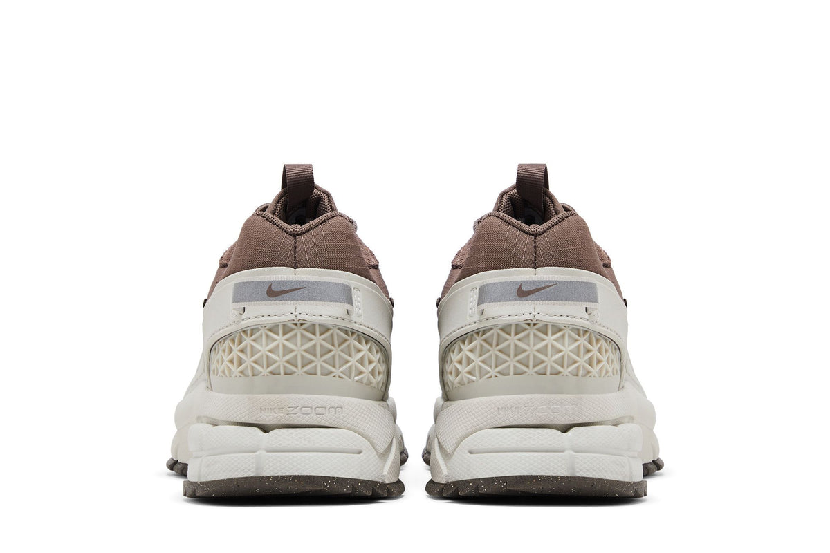 Nike Zoom Vomero 5 Roam Light Bone Mink Brown (Women's) sneaker afbeelding 6 - stylecode HQ2181-006