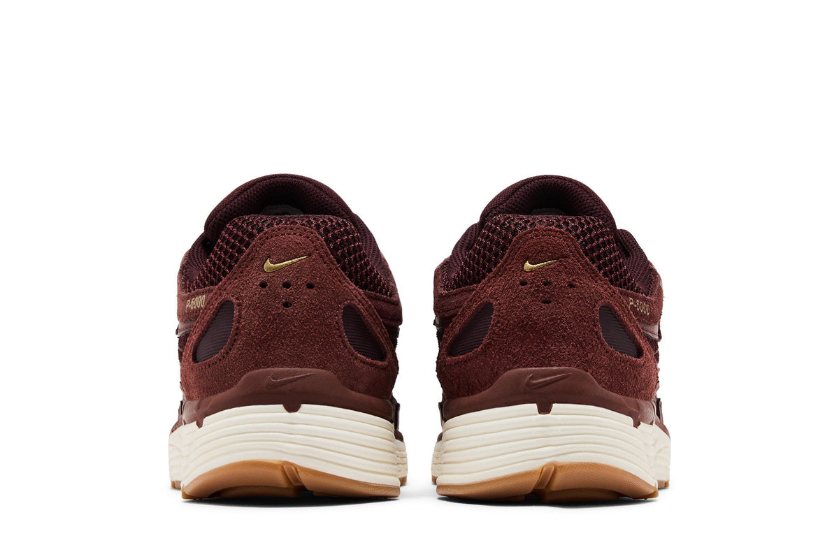 Nike P-6000 SE Dark Pony Metallic Gold sneaker afbeelding 6 - stylecode HF0015-200