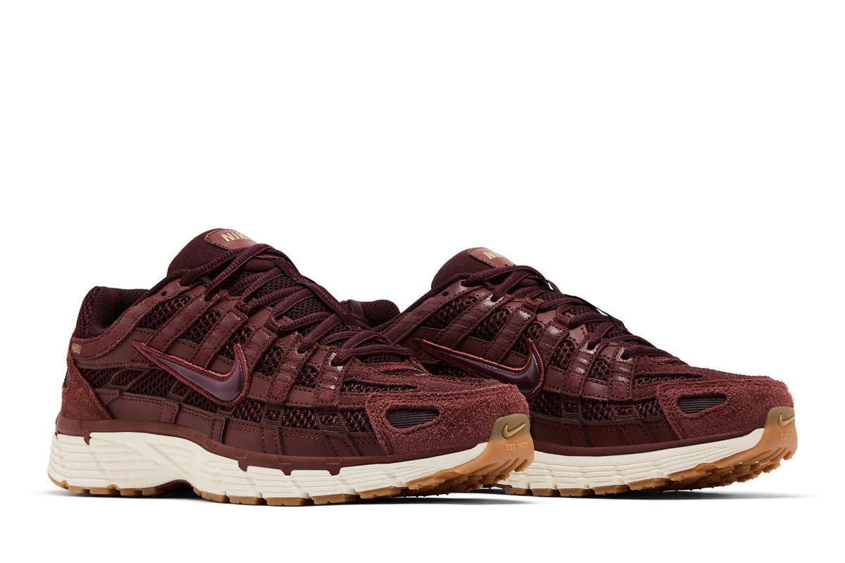 Nike P-6000 SE Dark Pony Metallic Gold sneaker afbeelding 8 - stylecode HF0015-200