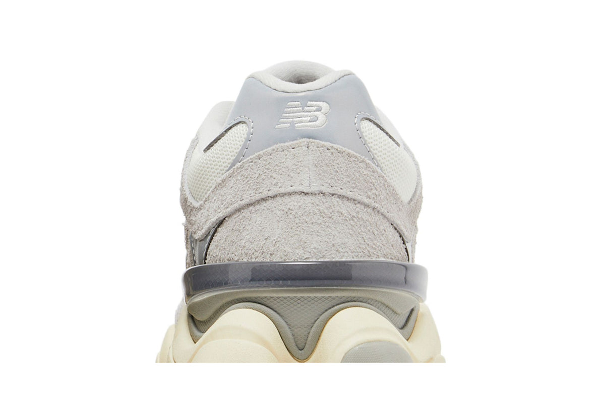New Balance 9060 Light Grey White sneaker afbeelding 7 - stylecode U9060HX