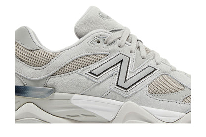 New Balance 9060 Silver Metallic Grey sneaker afbeelding 2 - stylecode U9060JGR