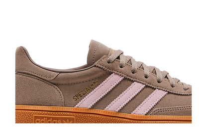 adidas Handball Spezial Chalky Brown Clear Pink (Women's) sneaker afbeelding 2 - stylecode JR3082