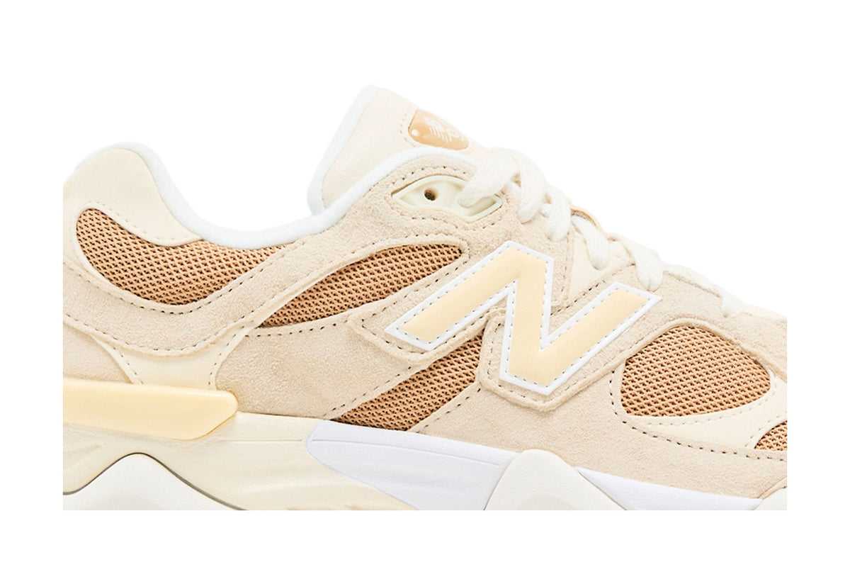 New Balance 9060 Brown Ivory White sneaker afbeelding 2 - stylecode U9060FW